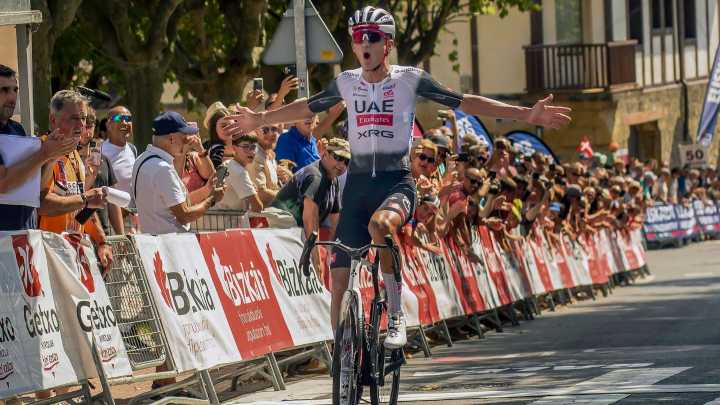 ¡Orgullo Mexicano! Isaac del Toro se Proclama Campeón del Circuito de Getxo 2025, en España