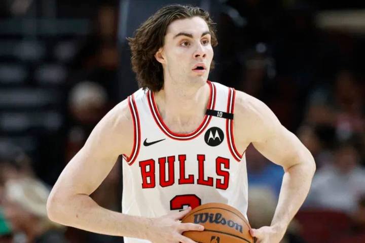 Josh Giddey Sends Clear Message to Bulls Teammates as Culprit Behind Messy Contract Situation Revealed Josh Giddey’s quiet off-court move has sparked speculation as the Bulls navigate a contract lands