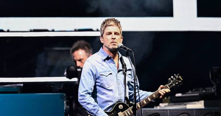 Noel Gallagher 'booed' on stage at Croke Park after Manchester and Royal Family barbs