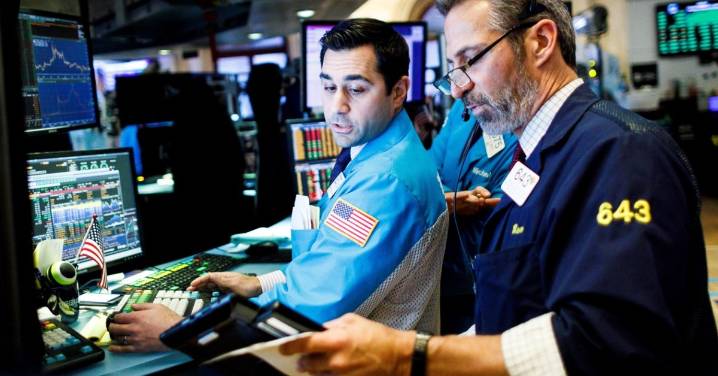Cierra Wall Street mixto con el S&P 500 lastrado por las caídas en valores tecnológicos