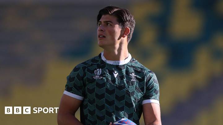 Rees-Zammit left NFL after 'wasting his talent'