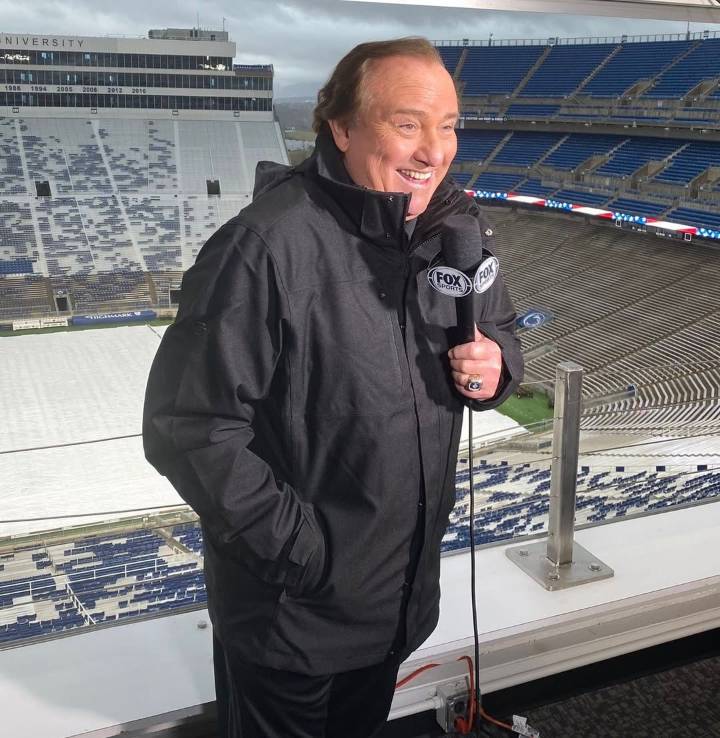 Longtime College Football Announcer Calls out NCAA & Rushes to John Mateer’s Defence Oklahoma QB John Mateer faces gambling allegations as powerful college football voices blast the investigation ahea