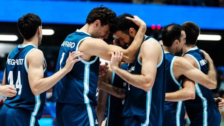 Argentina ganó un partidazo y sacó boleto a "semis" de la AmeriCup