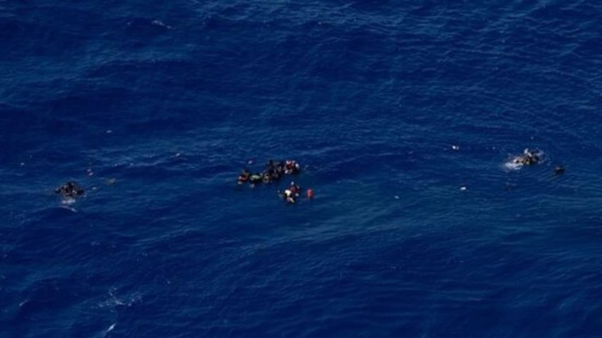 Un bebé entre las víctimas. Drama sin fin en el Mediterráneo: al menos 20 migrantes muertos tras un nuevo naufragio cerca de Lampedusa