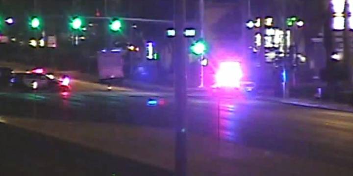 2 Metro officers hospitalized after being attacked by suspects, police say