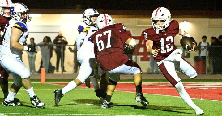Little change in CCAA football top 10