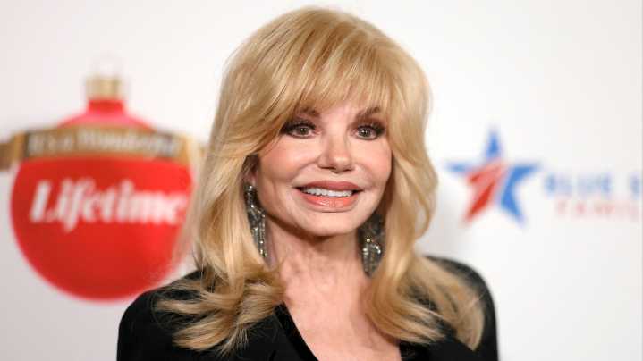 Muere la actriz Loni Anderson, protagonista de 'WKRP in Cincinnati' y exmujer de Burt Reynolds