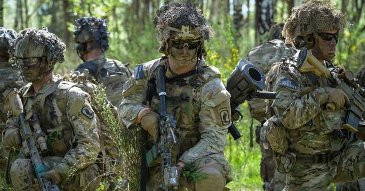 Trump autoriza al Ejército de EE. UU. a actuar contra cárteles latinoamericanos