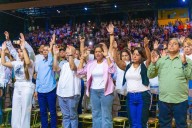 Gran noche de adoración y agradecimiento a Dios se vivió en El Callao