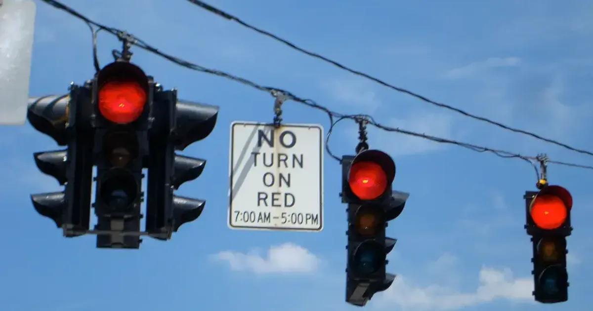 Mobile changing 26 traffic lights to four
