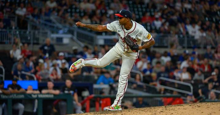 Quiet deadline has Braves' front office on path toward pivotal winter