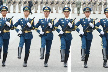 Asisten Putin y Kim Jong-un al gran desfile militar de China