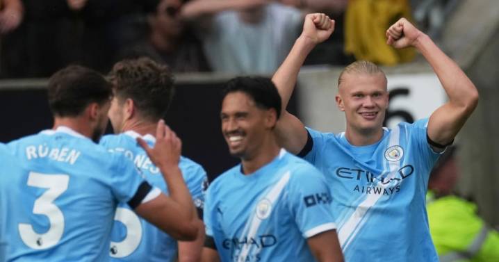 Con doblete de Erling Haaland, Manchester City golea a los Wolves y es líder de la Premier League