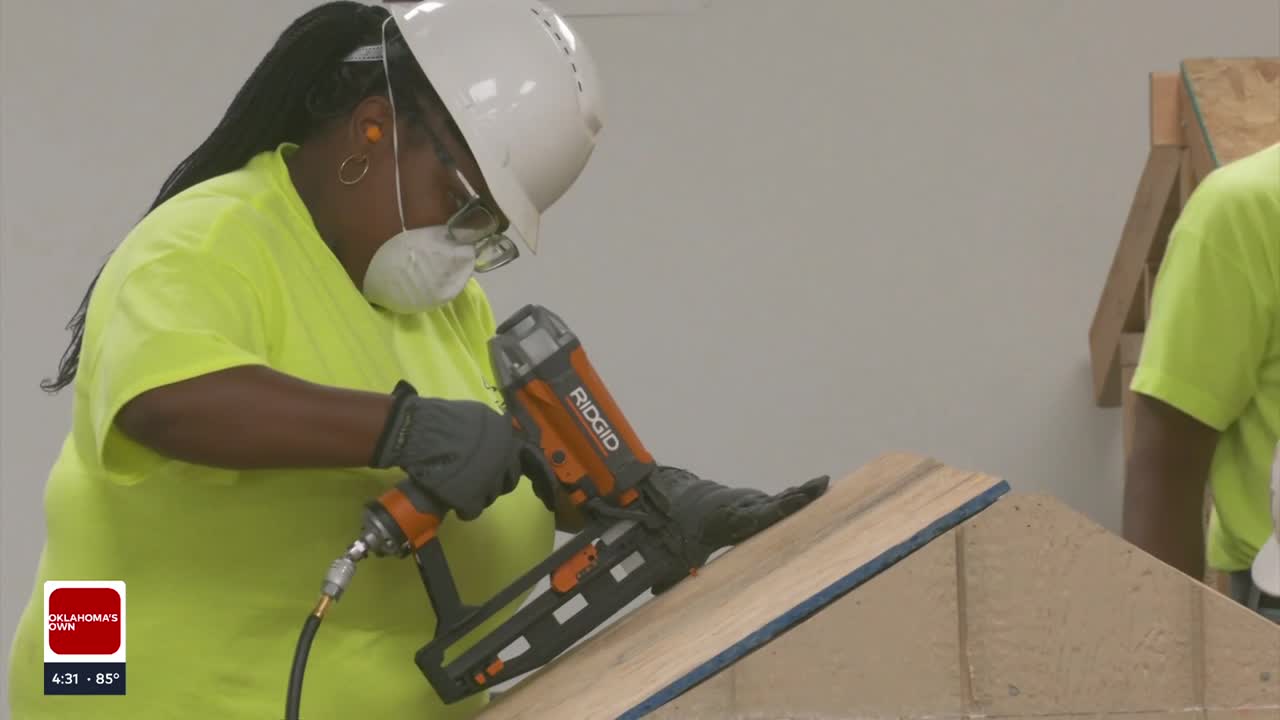 Tulsa nonprofit works to bring more women into construction