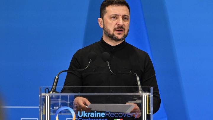 Volodímir Zelenski critica la reunión de Donald Trump y Vladimir Putin en Alaska: "Muy lejos de esta guerra"