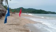 Cierran playa de Lo de Marcos por fuerte oleaje y peligrosas corrientes