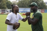 Vick, Jackson reunite in Philadelphia