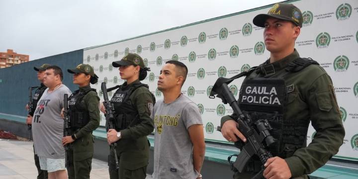 Con una ambulancia, secuestradores intentaron llevarse a un comerciarte en pleno parque de la 93 en Bogotá: así los capturaron