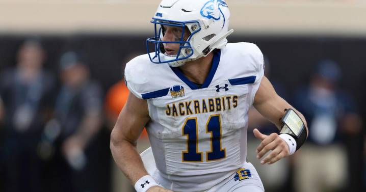 Iowa's Mark Gronowski ready for season, eager for contact as Hawkeyes hope for improved QB play