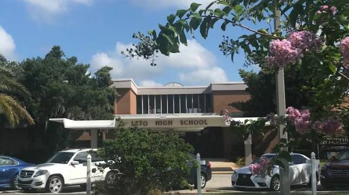 Director de la escuela Leto de Tampa es arrestado por posesión de cocaína y conducir bajo los efectos del alcohol