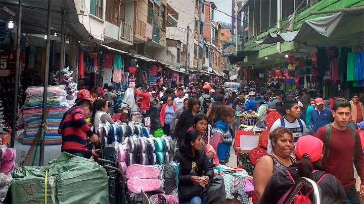 Turismo de compras: las ciudades fronterizas con precios hasta 75% más bajos que en la Argentina