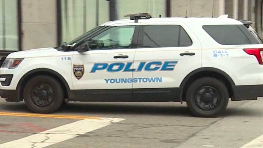 Man shot in Youngstown bar parking lot: Police