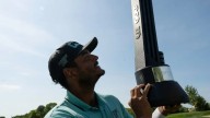Juan Sebastián Muñoz coronó el mejor fin de semana de su carrera con su primer triunfo en el LIV Golf (Llegando al 'green', opinión)