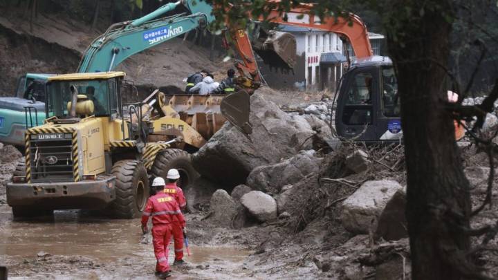 Flash floods kill at least 10 people and leave 33 missing in northwestern China