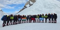 Grietas, paredes de hielo y falta de oxígeno: la proeza de los nueve hombres del Ejército que hicieron cumbre en el Himalaya