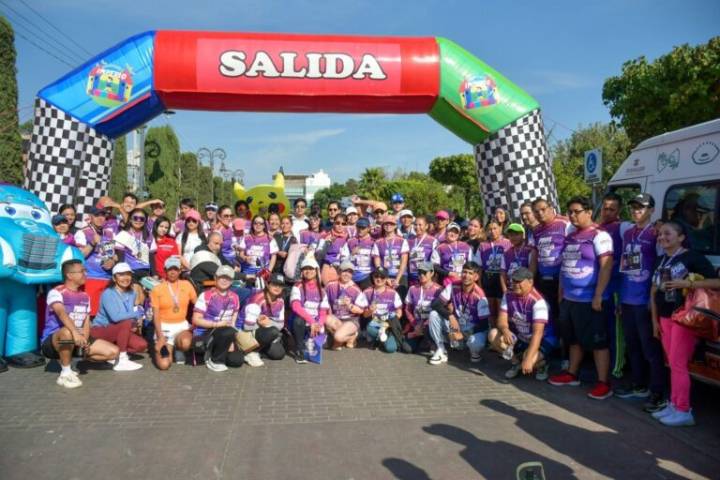 Más de 200 participaron en la Carrera de la Juventud 2025 en Tulancingo