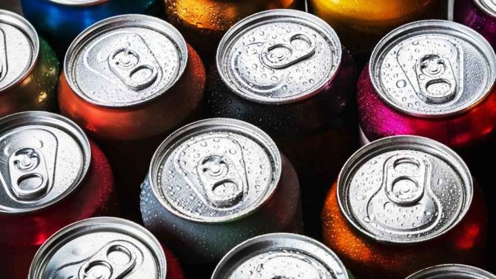 No tires las latas de gaseosa vacías: así podés crear estas mini macetas para tus suculentas