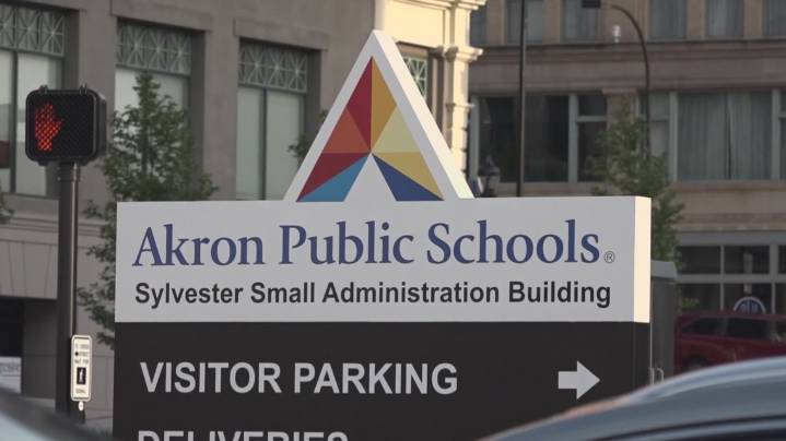 Akron Board of Education approves new contract that will keep SROs in public schools