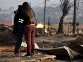 Víctimas del megaincendio exigen celeridad en investigación por eventuales responsabilidades de autoridades: "No hicieron nada"