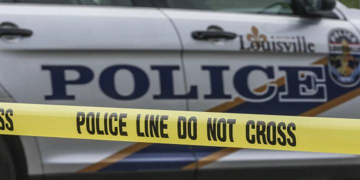 La policía de Louisville anuncia una disminución del 30% en homicidios y tiroteos no mortales