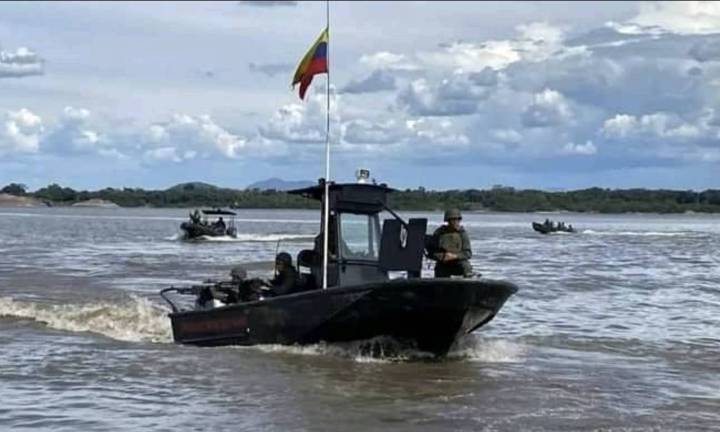 Detenidos 4 trinitenses y un venezolano por «tráfico de combustible»