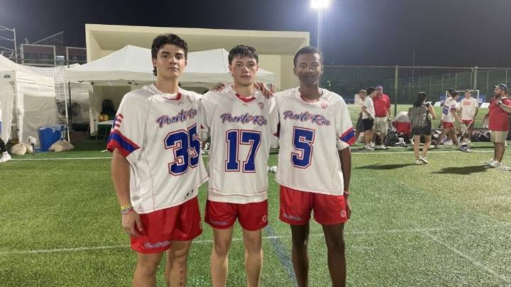Connecticut lacrosse players help grow game in Puerto Rico