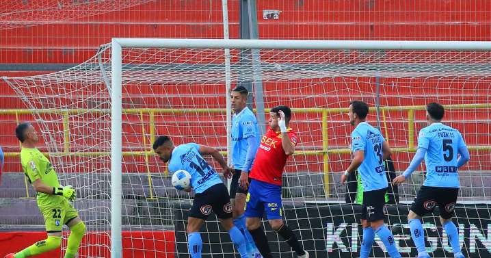 Entre polémicas: Unión Española y Deportes Iquique firman un empate que no sirve