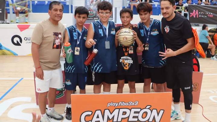 Jaguares mantuvieron el mando