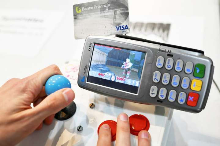 Hacktivistas reciclan aparatos obsoletos en Argentina: «Lo viejo funciona»