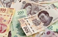 Peso mexicano se debilita ante cautela global y tensiones geopolíticas