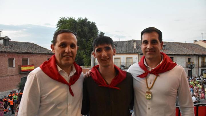 Aldeamayor se viste de fiesta en honor a San Roque con un especial pregón y un bonito reconocimiento a las peñas