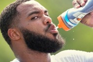 Titans' Simmons says his shove of Ward was simply flared tempers and blown out of proportion