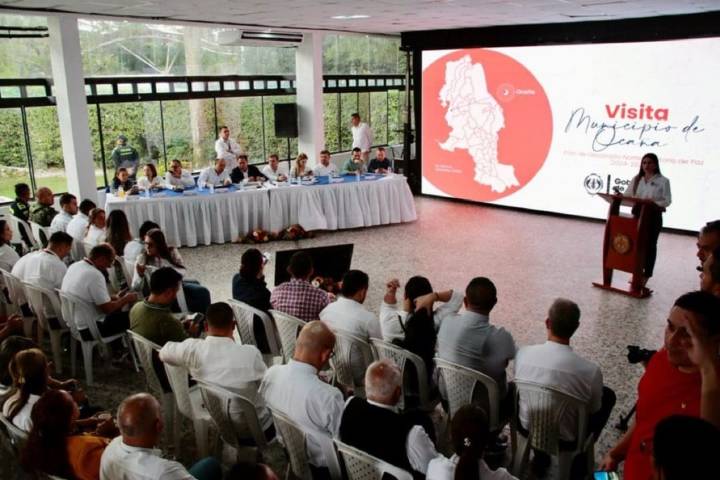 Gobernador de Norte de Santander lideró masiva jornada de entregas para adultos mayores en Ocaña