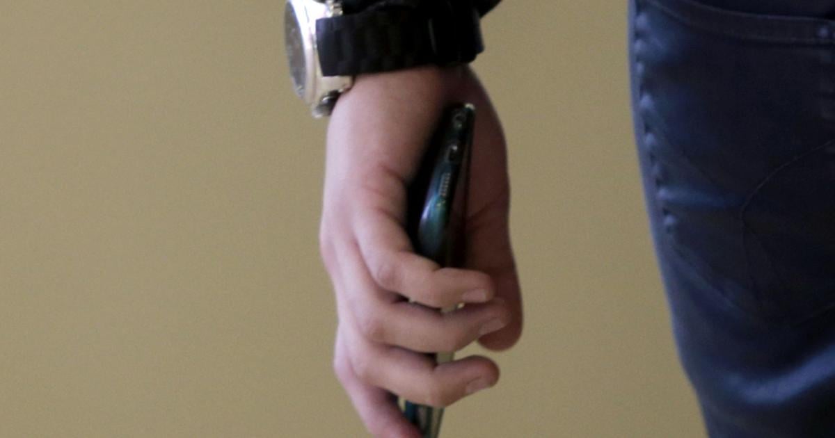 Students, families, districts prepare for a cellphone