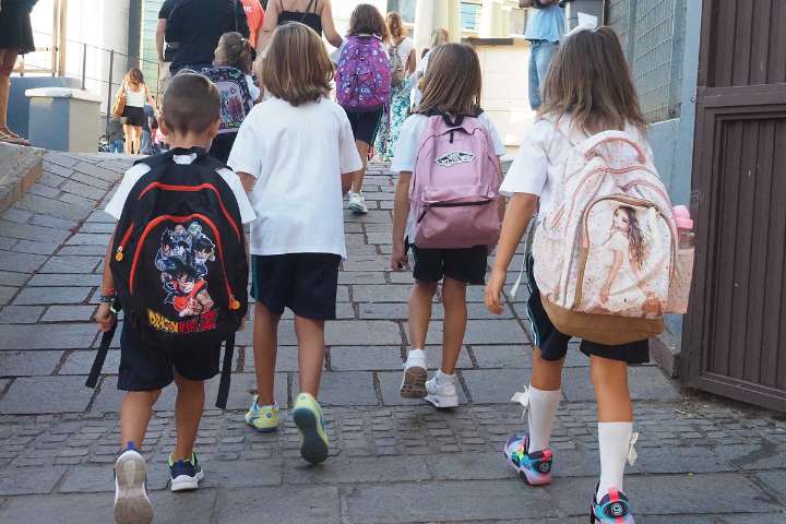 Canarias, entre las comunidades más baratas para empezar el curso escolar