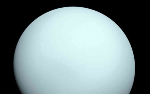 NASA descubre una nueva y pequeña luna alrededor de Urano
