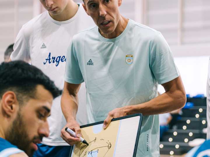 Pablo Prigioni cortó a un nuevo jugador y Argentina afina su preparación a la AmeriCup