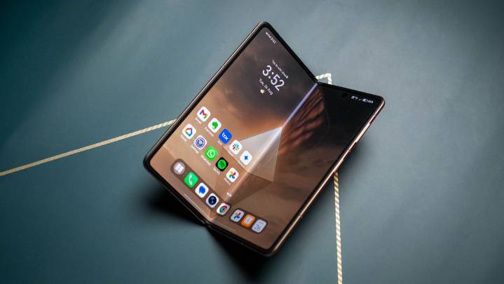 Honor Magic V5 review: Thincredible