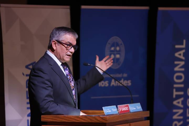 Mario Marcel critica al Congreso por “tentaciones” de vulnerar normas en política fiscal