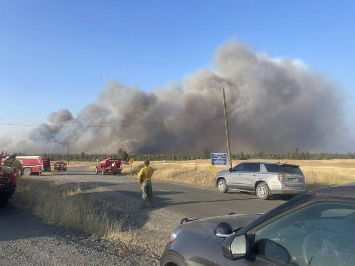 Evacuation alerts near Reardan as Crescent Road Fire moves towards Spokane River